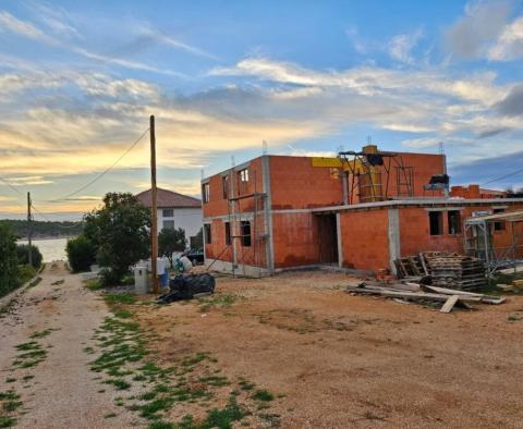 Appartement de standing à 50 m de la mer à Barbat dans une résidence neuve 