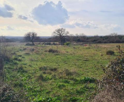 Urban land in Vrsi near Zadar 