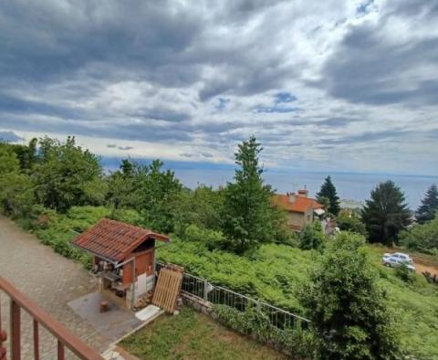 Äußerst ungewöhnliche Wohnung in Lovran mit Meerblick 