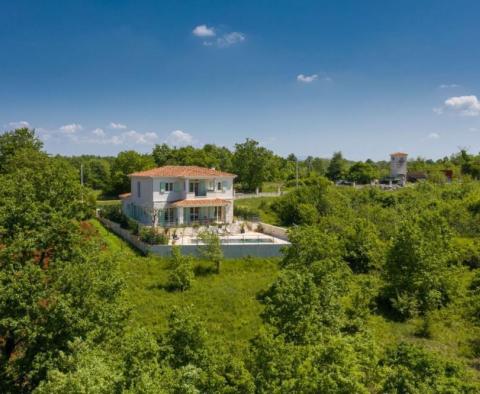 Enchanting villa with swimming pool in a quiet place near Porec 1,5 km from the sea 