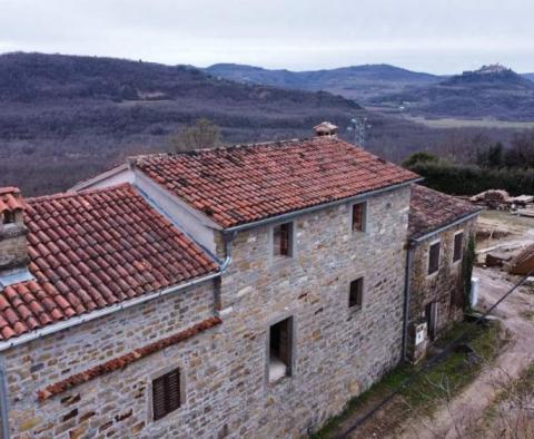 Dům s panoramatickým výhledem v oblasti Buzet 