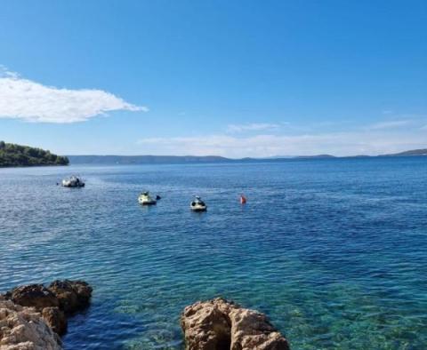 Building land on the 1st row to the sea on Ciovo, Trogir 