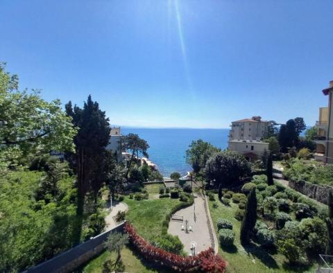 First row apartment in the centre of Opatija 