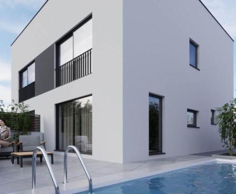 Semi-detached modern house with swimming pool in Peroj 