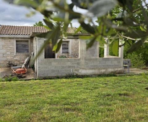 Haus in der Gegend von Rovinj, 6 km vom Meer entfernt! 