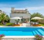 Beautiful 5***** villa with swimming pool in Rovinj outskirts - pic 5