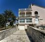 Spacious house with three apartments 600m from the sea in Malinska - pic 12