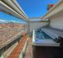 Immeuble superbement décoré au cœur de Rovinj avec terrasse sur le toit, vue, jacuzzi, à vendre - pic 10