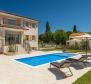 Discounted! Graceful family villa in Rovinj area, for sale - pic 3