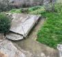 Ancienne villa italienne indépendante de 1912 avec vue sur la mer et jardin de 2 383 m2 à Rijeka, à vendre - pic 14