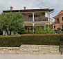 Maison d'hôtes à Novigrad, Istrie à 650 mètres de la mer, à vendre - pic 2