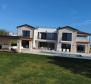 New built villa on a grand terrain in Kastelir, Porec, for sale - pic 5