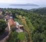 Villa isolée à Moscenice avec vue sur la mer, à vendre - pic 11