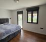 Renovated family apartment house in a quiet location in Pula, for sale - pic 17