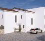 Semi-detached house with swimming pool in Malinska, Krk, for sale - pic 4