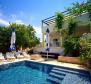 Lovely villa for sale in Sutivan on Brac, with three apartments - pic 16