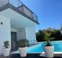 Original newly built villa for sale in Stinjan just 650 meters from the sea - pic 17