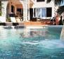 Exceptional villa in Umag first line to the sea, with swimming pool - pic 20