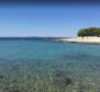 Terrain à bâtir sur l'île de Vir à seulement 150 mètres de la mer - pic 6