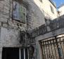Investment property - house for renovation in Kastel Stari - pic 13