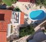 Property with three apartments and pool in Vrboska, Hvar - pic 8