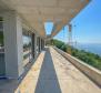 Penthouse unique avec piscine sur le toit au-dessus du centre d'Opatija, garage, vue panoramique sur la mer - pic 5