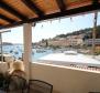 Apartment in erster Meereslinie in Hvar mit direktem Meerblick 