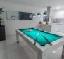 Nowa nowoczesna willa w zabudowie bliźniaczej z basenem w Pobri w Opatiji - pic 18