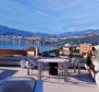 Luxuriöses Penthouse im Zentrum von Opatija, private Lage und Dachpool, nur 200 m vom Meer entfernt 