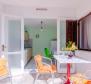 Magnifique maison jumelée de 4 appartements sur la Riviera d'Omis, à 200m de la mer seulement - pic 9