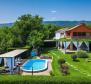 Villa im istrischen Stil in Buzet, mit Swimmingpool 