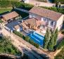 Provence style villa with swimming pool in Svetvinčenat 