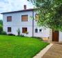 House with 4 apartments for sale in Umag, 2 km from the sea only - pic 3