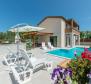 Holiday villa with swimming pool in Privlaka area near Zadar mere 90 meters from the sea 