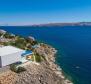 Fantastische Villa am Meer in moderner Architektur an der Karlobag Riviera mit Innen- und Außenpools! - foto 13