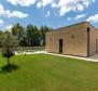 Design one-story villa located in a private complex in Svetvincenat - pic 31