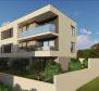 Modern apartments in Pjescana Uvala, 300m from the sea 