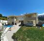 Discounted! Beautiful semi-detached house with partial sea view in a fantastic location in Baska, Krk - pic 7