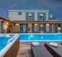 Villa de style rustique dans la région de Zadar, à 150m de la mer avec terrain de tennis ! - pic 14