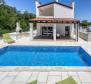 Wunderschöne Villa mit Pool in Tinjan - foto 2