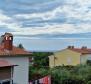 House with distant sea views in Poreč area, 2,5 km from the sea - pic 2