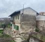 Freistehende alte italienische Villa aus dem Jahr 1912 mit Meerblick und 2.383 m2 Garten in Rijeka, zu verkaufen - foto 3