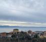 Freistehende alte italienische Villa aus dem Jahr 1912 mit Meerblick und 2.383 m2 Garten in Rijeka, zu verkaufen - foto 13