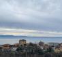 Freistehende alte italienische Villa aus dem Jahr 1912 mit Meerblick und 2.383 m2 Garten in Rijeka, zu verkaufen - foto 57