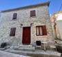 Renovated autochthonous stone house in the historic heart of Istria, for sale 