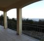 Spacieuse maison individuelle 580m2 avec vue mer sur un terrain de 3200 m2 à Pobri, Opatija - pic 58