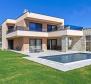 Villa de qualité impeccable au design contemporain dans la région de Porec, avec vue sur la mer lointaine ! - pic 2