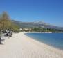 Attraktives Grundstück zum Verkauf in Kastel Kambelovac mit Meerblick und gültiger Baugenehmigung - foto 3