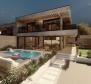 Bright new modern villa in a 5***** resort 100 meters from the sea - pic 2