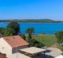 Bel appartement avec terrasse et vue dans un immeuble neuf à 100 mètres de la mer à Medulin - pic 13